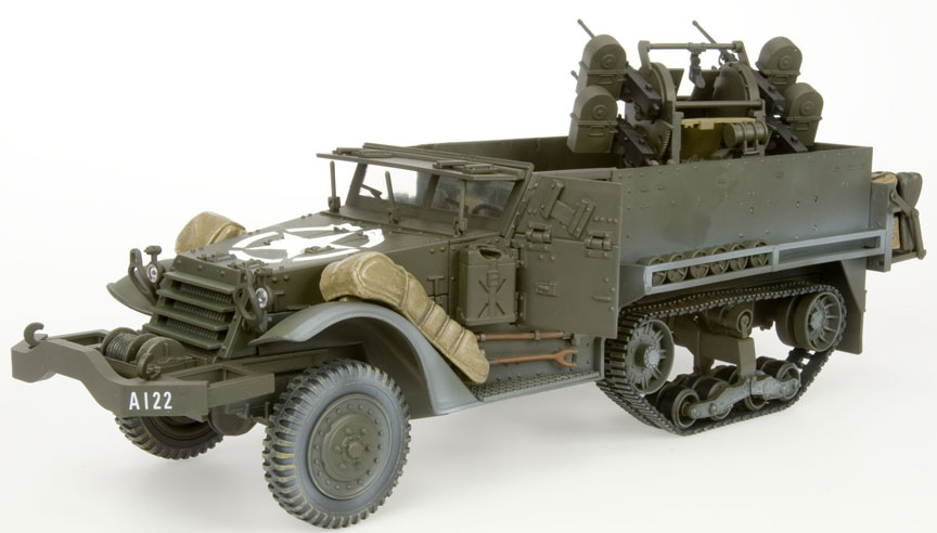 US WWII M16A1 Anti-Aircraft Halftrack: 1:18 Scale